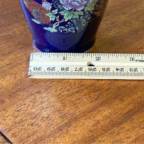 Vintage Hand Painted Ceramic Japanese Cobalt Blue and Gold Peacock Vase 6” - Picture 9 of 10